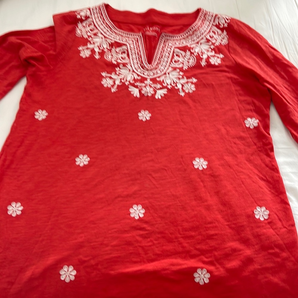 Knit/embroidery tunic